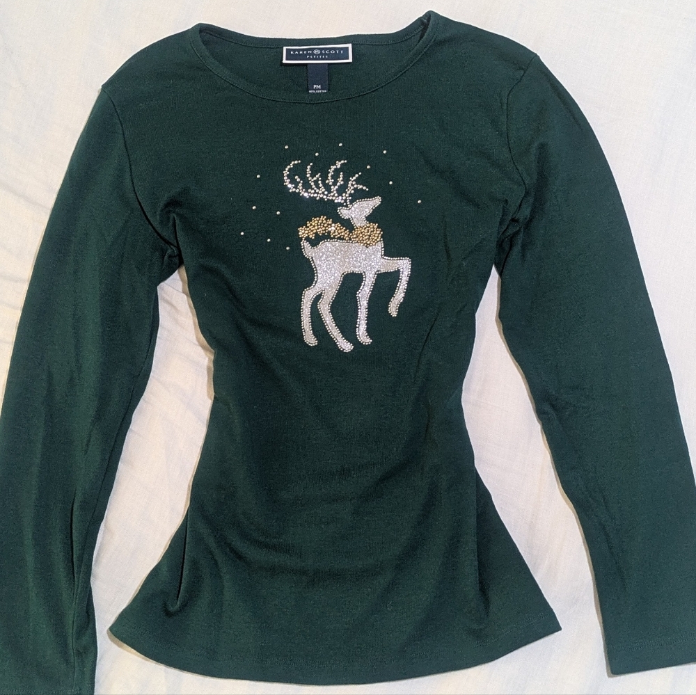 Karen Scott Green Top with Gold and Silver Reindeer Design